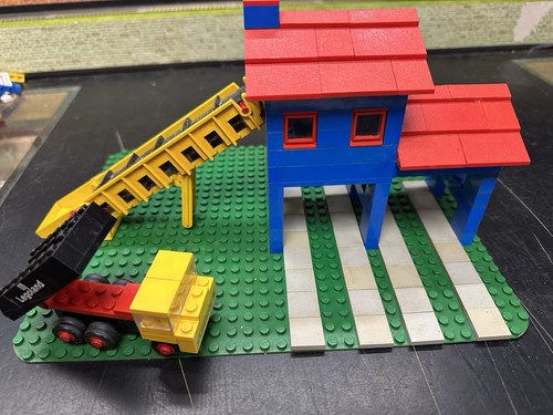 Lego 351 stazione carico - lego, di