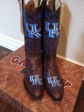 Taglia 7, stivali NCAA donna