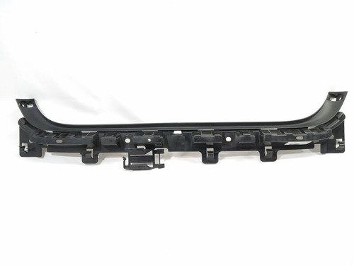 7058522 rear bumper