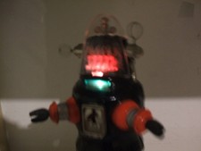 TIN TOY ROBBY ROBOT JAPAN