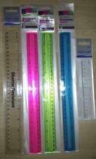 Righello in plastica