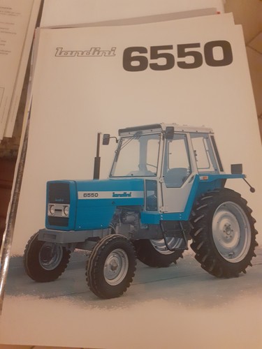 Brochure depliant trattore - depliant,