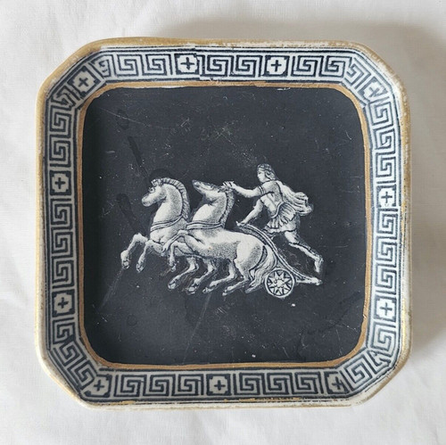 Piatto spilla design carri