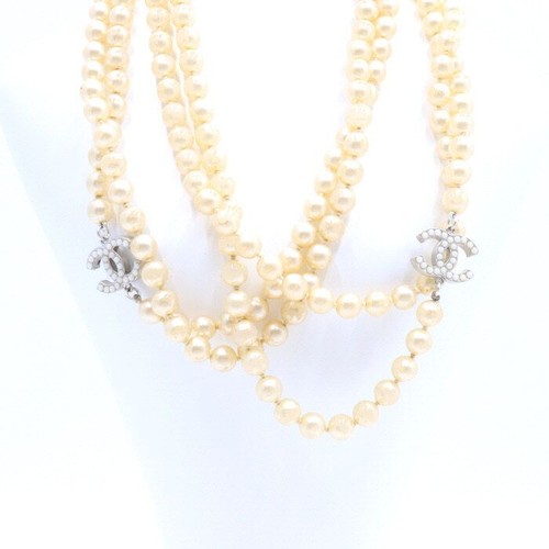 Collana chanel con ciondolo - chanel,