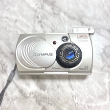 Olympus CAMEDIA C 2 zoom fotocamera digitale 2 MP 3x zoom compatto argento Giappone