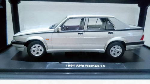 Alfa romeo twin - 1:18,