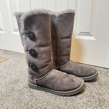 UGG Bailey Button Triplet II