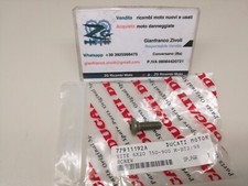 77911192A Nuovo Ducati MONSTER 750 900 ST2 vite TBEI perno parafango posteriore