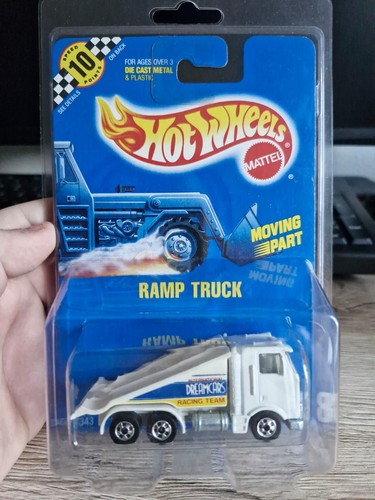 Camion rampa hot wheels - a,