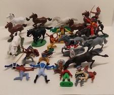 1/32 CIRCA  LOTTO SOLDATINI SMONTABILI IN PLASTICA VINTAGE ANNI 70 ALTI CM 6