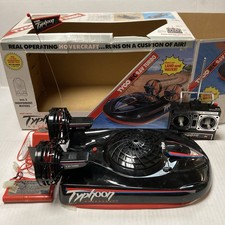 Tyco Turbo Typhoon Hovercraft 9.6 V 1989 RC (ACQUA E TERRA) con scatola e controllo LEGGI