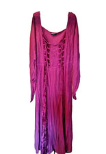 Abito lungo stile medievale