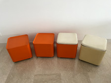 4 sgabelli cubici con 2