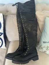 Stivali Moschino alti alla