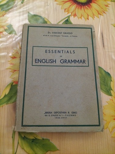 Essentials english grammar - of,