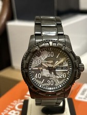 SEIKO 5 SPORTS MILITARY
