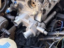 Alloggiamento termostato