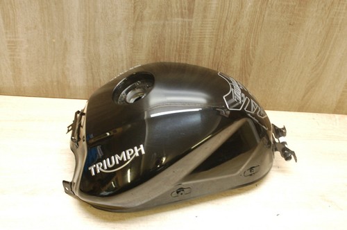 Triumph speed triple 1050 - triumph,