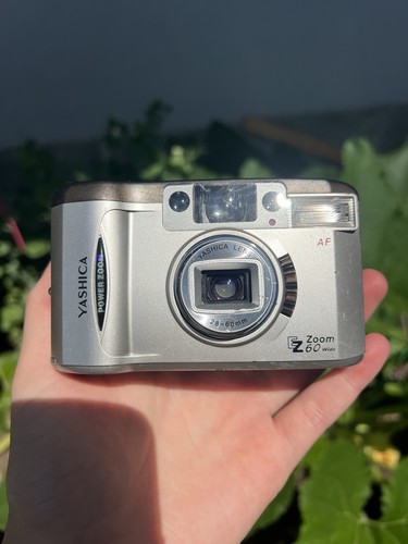 Yashica zoom wide - ez,