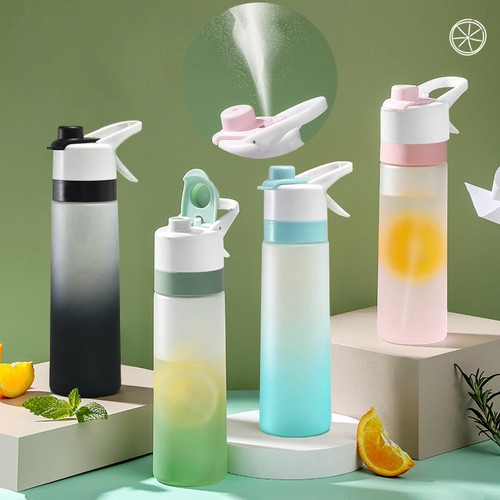 Botella agua con - de,