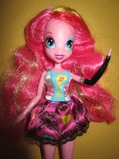 B-50) HASBRO DOLL 2014 CON