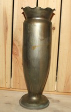 Vaso in metallo bomba arte