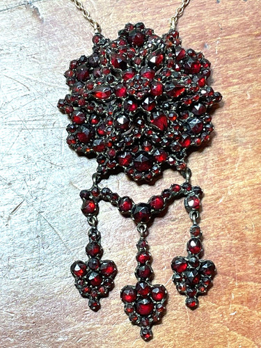 Collana antica vittoriana con