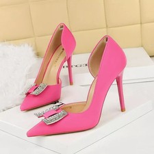 Decolte Fucsia Acceso Con