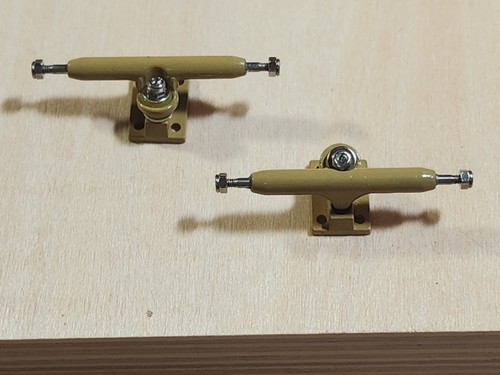 Dadi bloccaggio 34mm alte - dadi,