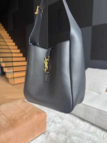 Yves saint laurent donna - laurent,