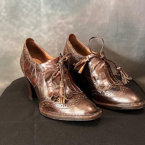 Born crown pelle - crown,