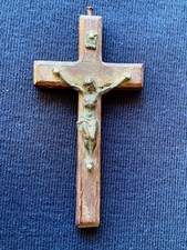Piccolo Crocifisso in Legno