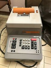 Calcolatrice divisumma 26 G.T. Olivetti - design Ettore Sottsass