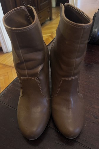 Stivaletti tronchetti - 👢,