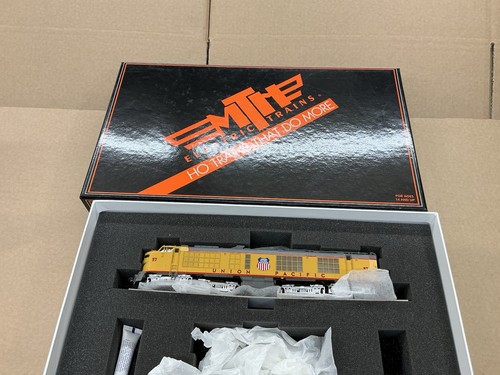 Mth scale gas locomotive - mth,