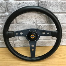 Volante in pelle nera