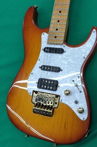 Tom anderson chitarra - tom,