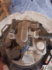 77020-K0080 POMPA CARBURANTE E GALLEGGIANTE TOYOTA YARIS P21 1.5 I 68KW AUT 5P (