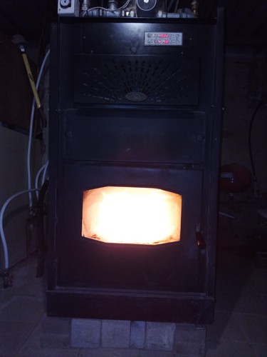 Stufa pellet legno ungaro - a, pellet/legno