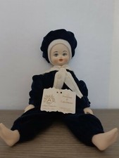 BAMBOLA IN PORCELLANA