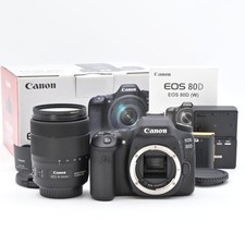 Canon EOS 80D con obiettivo