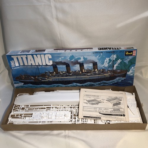 Revell rms titanic model - revell, ship