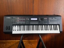 Yamaha MOXF6 61-key