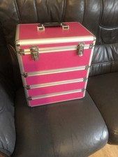 Markwins Four Tiers Vanity