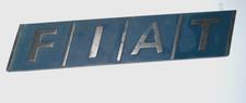Fregio posteriore "FIAT" su portellone @ Fiat Tipo mk1 1.6 i.e.