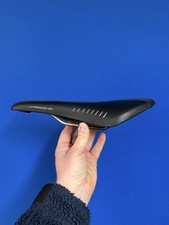 Sella bici da corsa Fizik