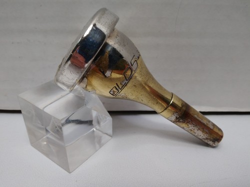 Vecchio trombone 3c - 🎵,