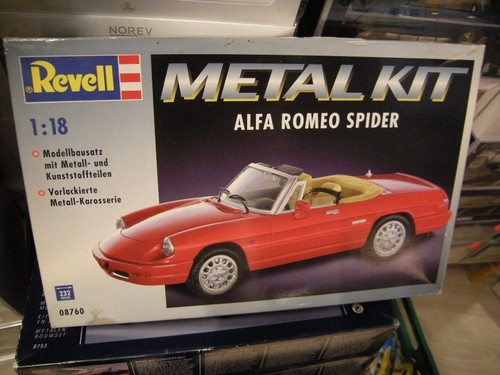 Revell alfa romeo spider - 1:18,