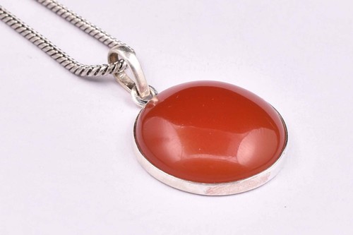 Collana bellissima pietra