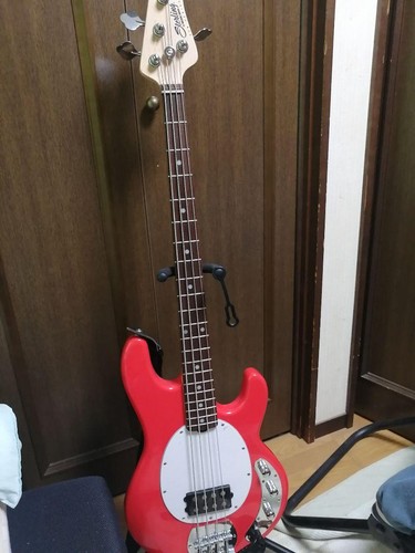 Basso elettrico stingray - elettrico,